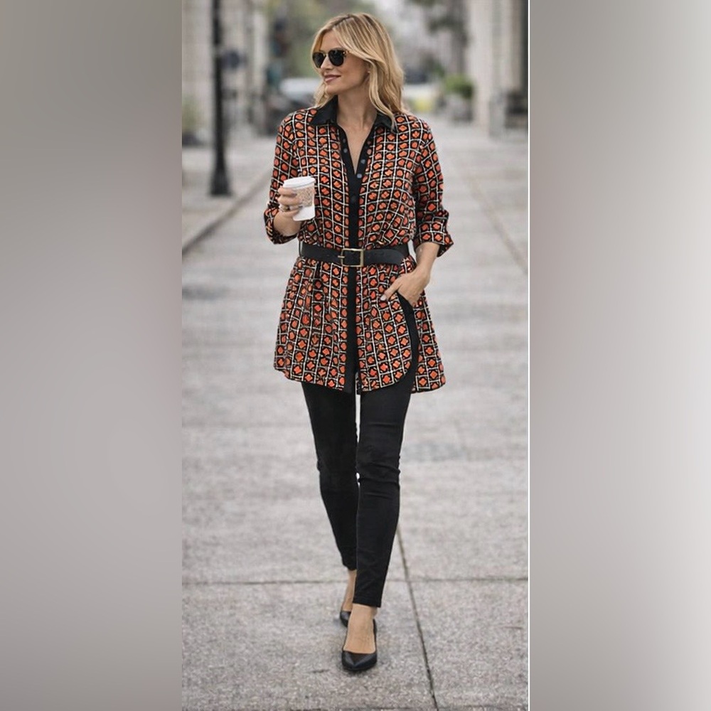 🧡Michael Kors shirt dress w/geometric print. Black/orange tones, classic collar